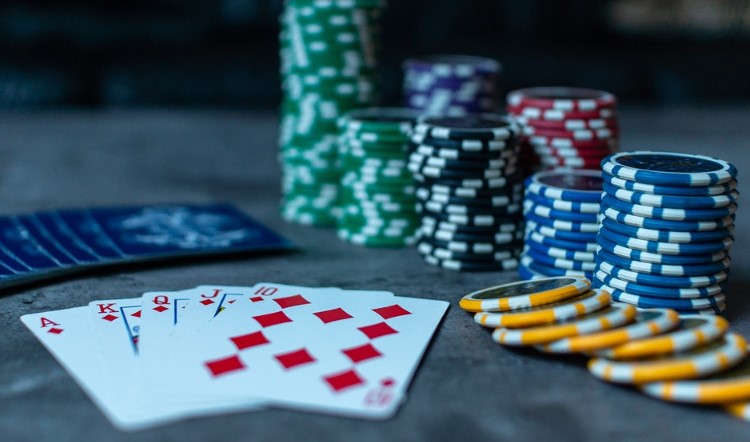 Meningkatkan Peluang Kemenangan Bermain Di Bandar Poker Online